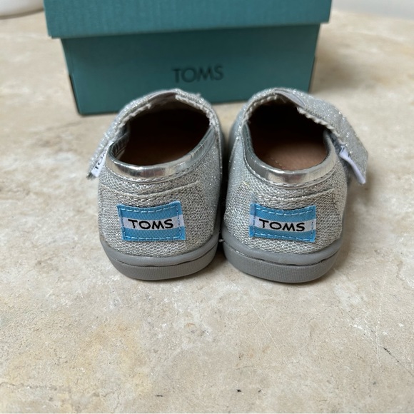 TOMS tiny Alpargatas baby Velcro shoes silver glitter size T3 (fits 6-12m) New - Picture 5 of 7